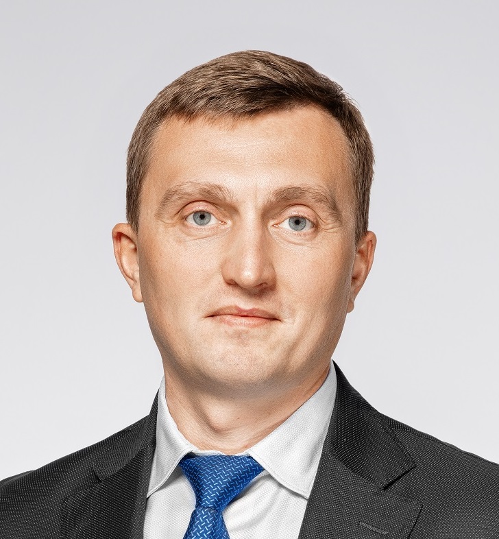 Олег Полеев